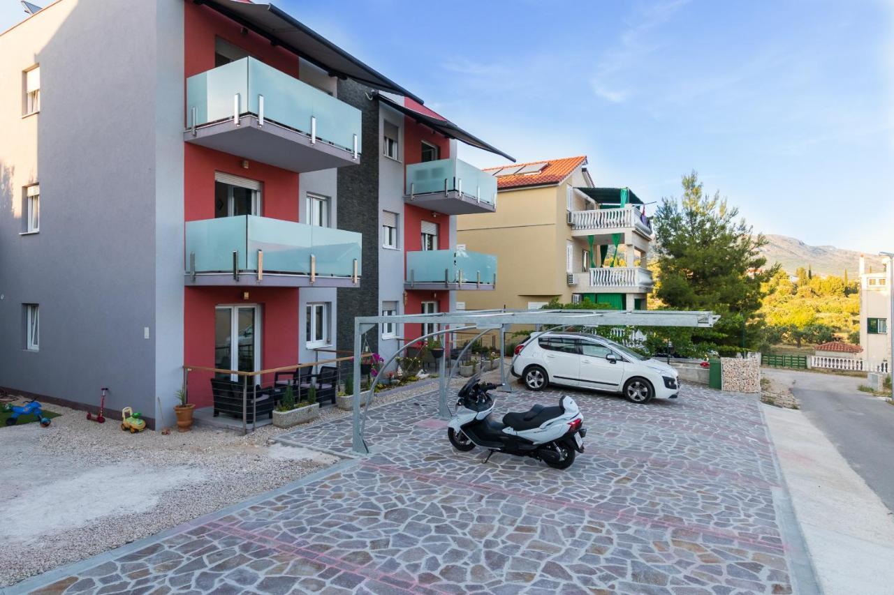 Apartments And Rooms With Parking Space Grebastica, Sibenik - 17831 Eksteriør bilde